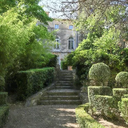 Hébergement de vacances Manoir Envoûtant Dans Le Village D'agel Avec Piscine Privée *
